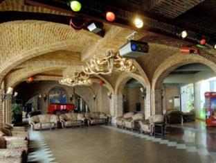 Colon Taihu Chateau Hotel Huzhou Bagian luar foto